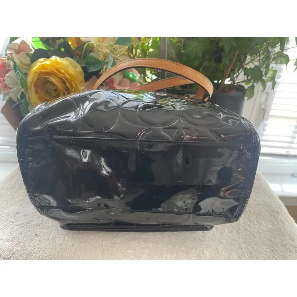 COACH black Embossed Patent Leather Tote Bag F14663 PU220